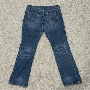 American Eagle Distressed
Jeans - 77 Straight - size 10 reg